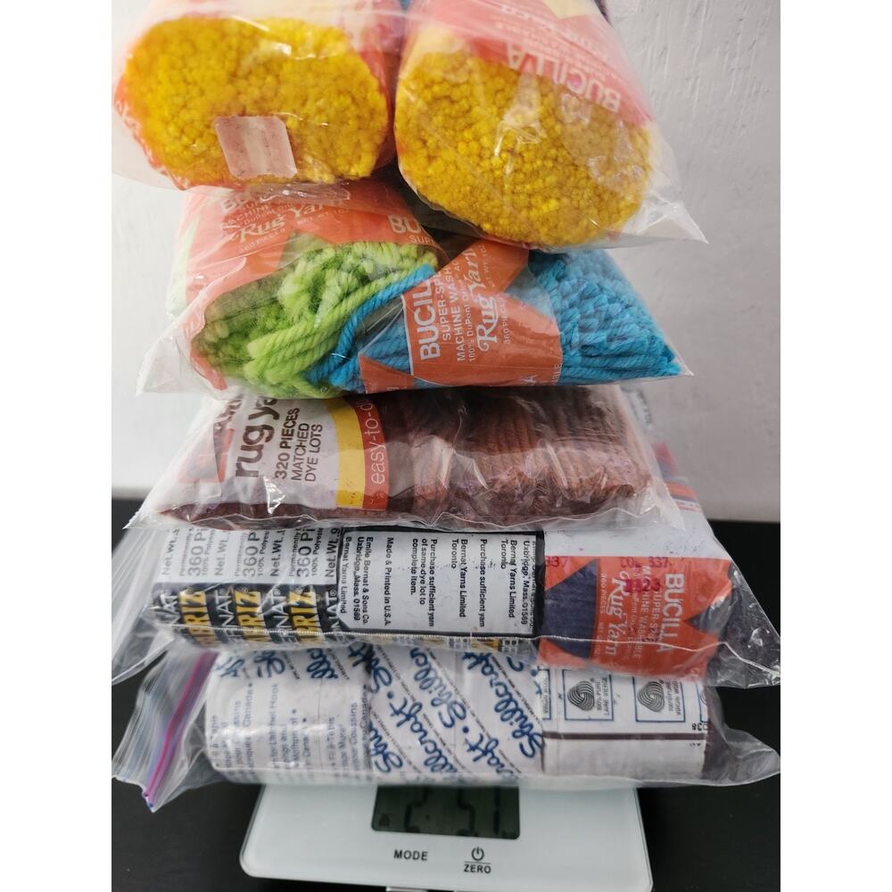 Large Latch Hook Rug Yarn Lot Bucilla Bernat Caron Columbia Mixed Colors - Picture 15 of 15